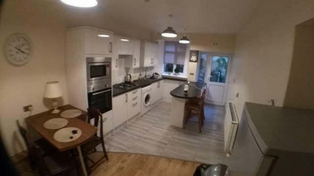 Large Garden Flat Near Marine Lake Weston-super-Mare Kültér fotó